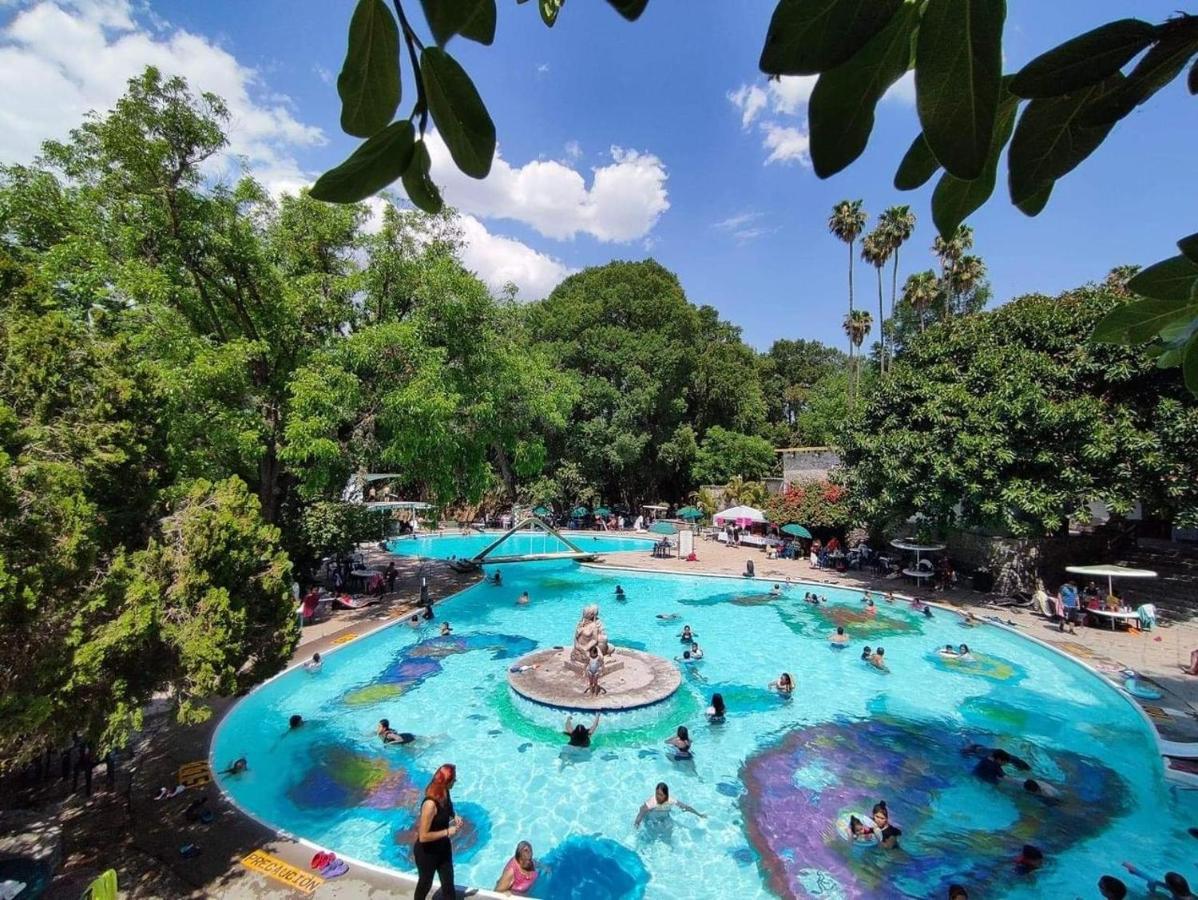 Hotel Balneario Tzindejeh Tasquillo Екстер'єр фото