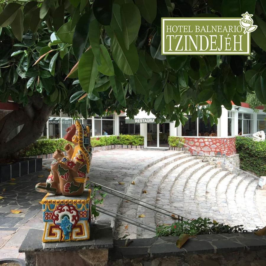 Hotel Balneario Tzindejeh Tasquillo Екстер'єр фото