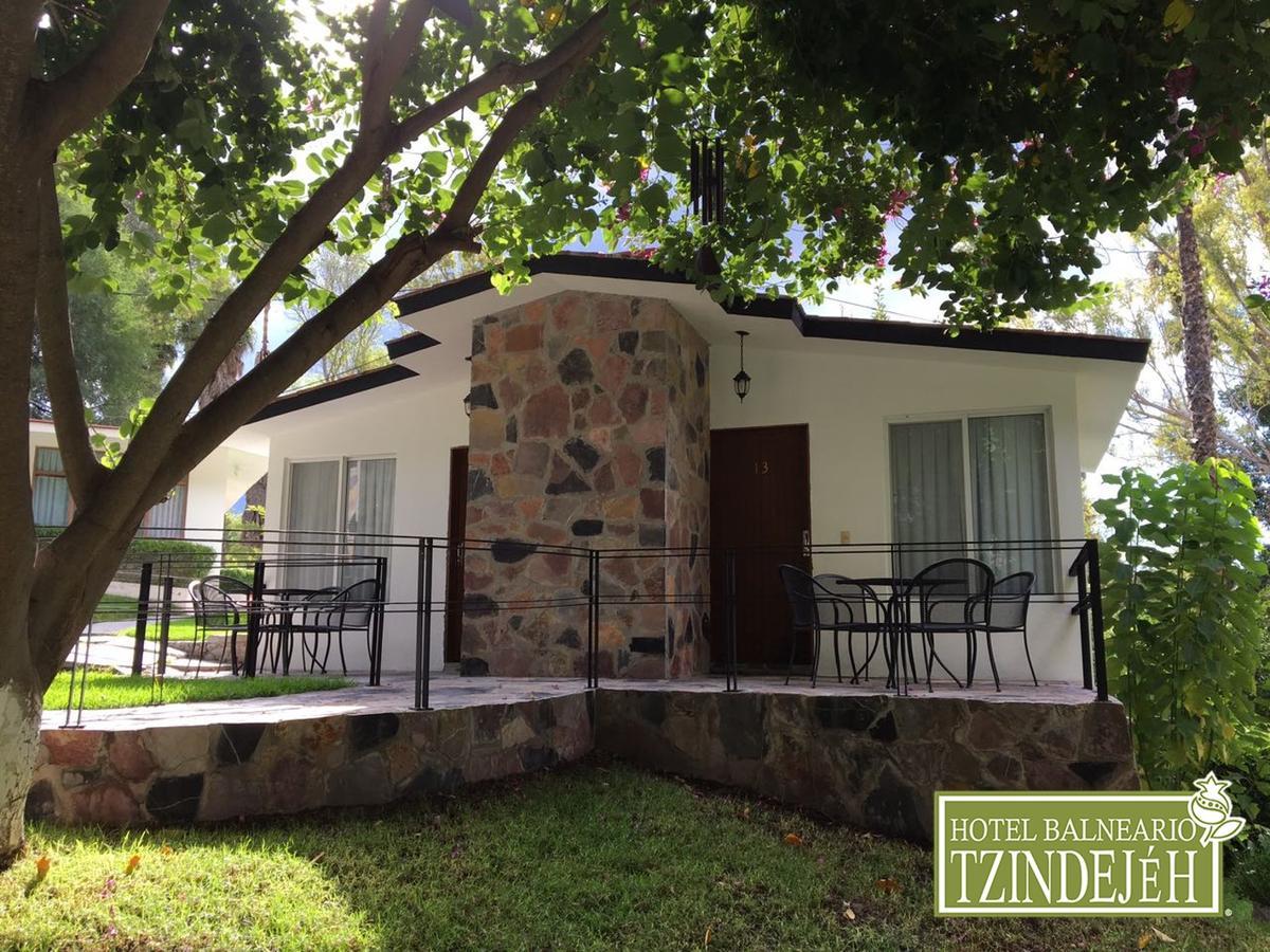 Hotel Balneario Tzindejeh Tasquillo Екстер'єр фото