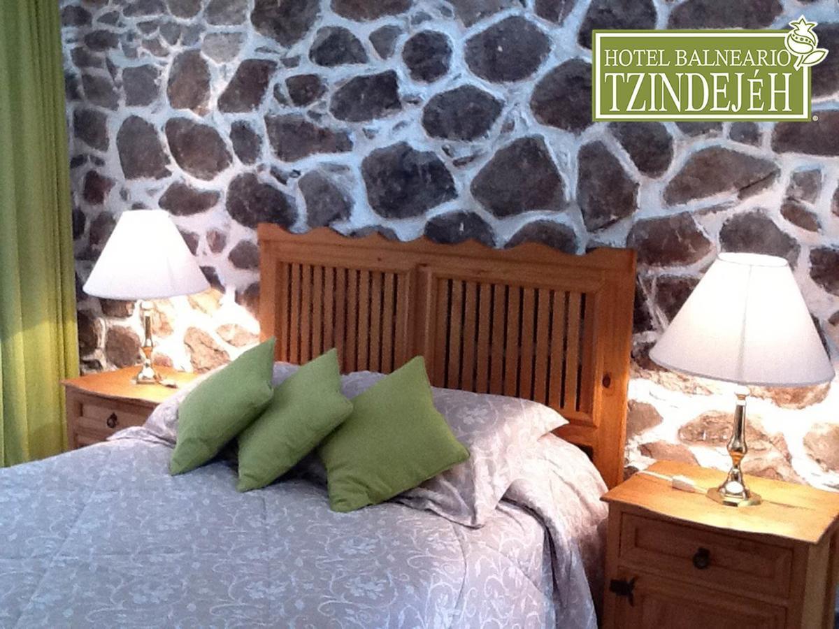 Hotel Balneario Tzindejeh Tasquillo Екстер'єр фото