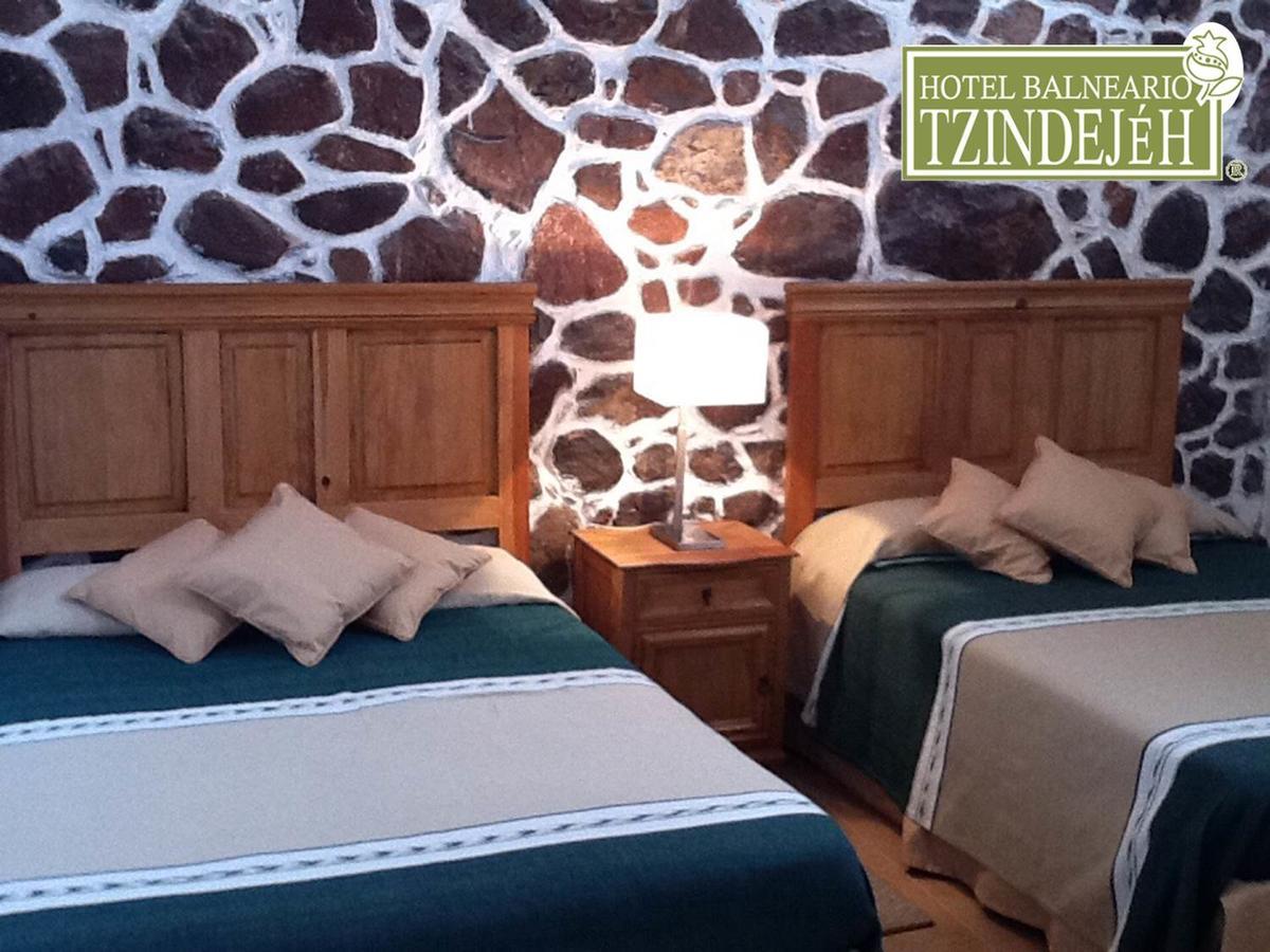 Hotel Balneario Tzindejeh Tasquillo Екстер'єр фото