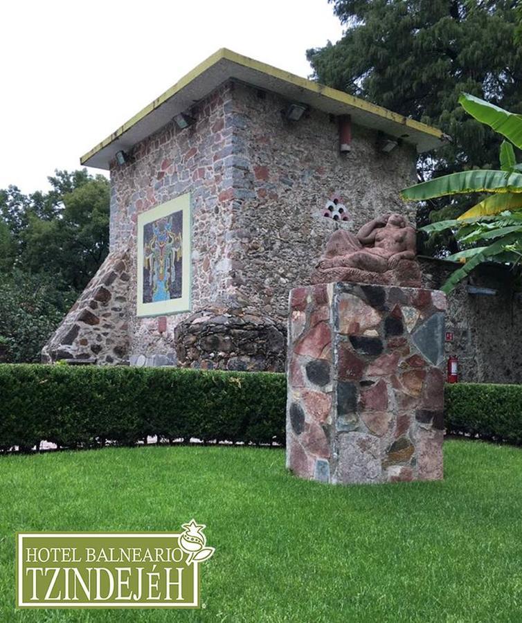 Hotel Balneario Tzindejeh Tasquillo Екстер'єр фото