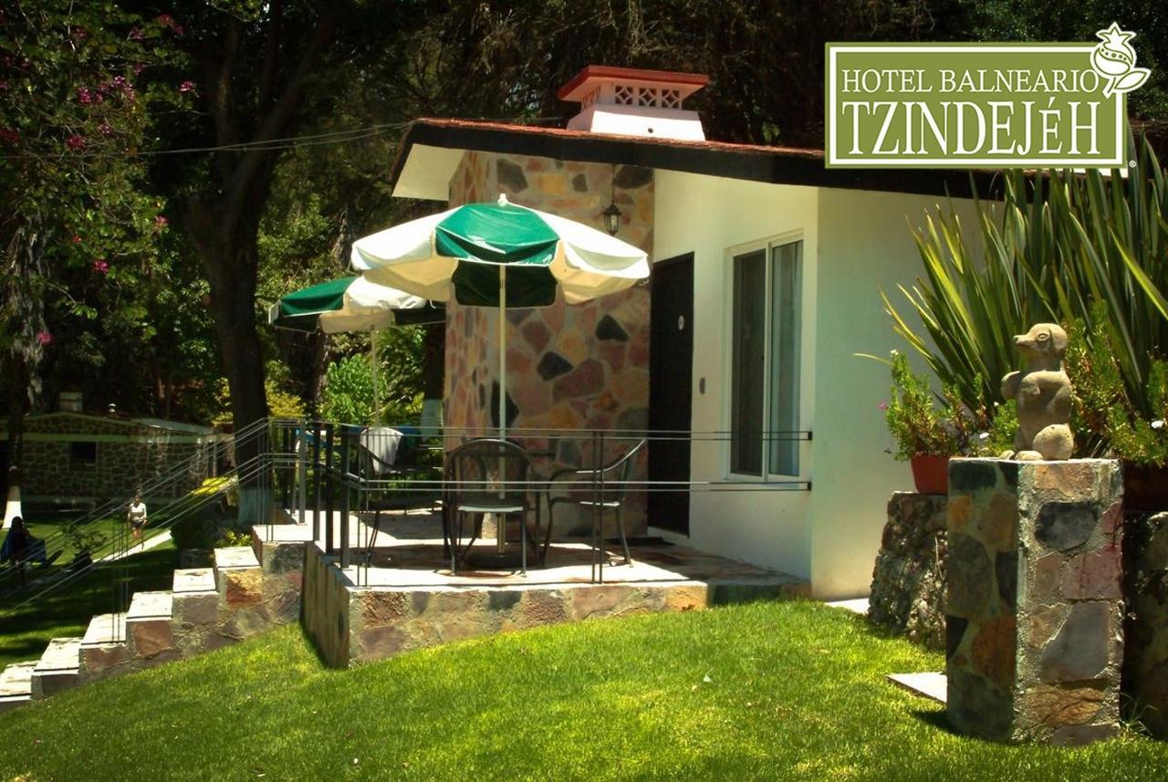 Hotel Balneario Tzindejeh Tasquillo Екстер'єр фото