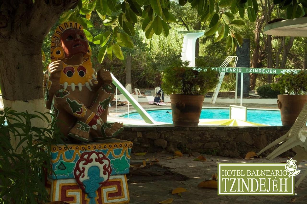 Hotel Balneario Tzindejeh Tasquillo Екстер'єр фото